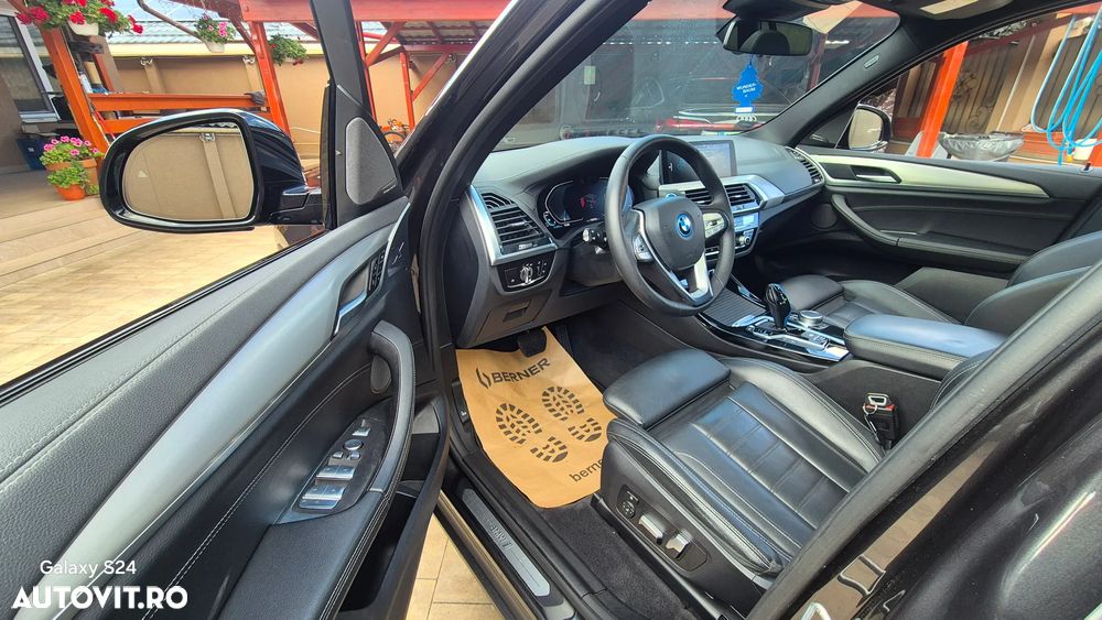 BMW iX3 Impressive - 11