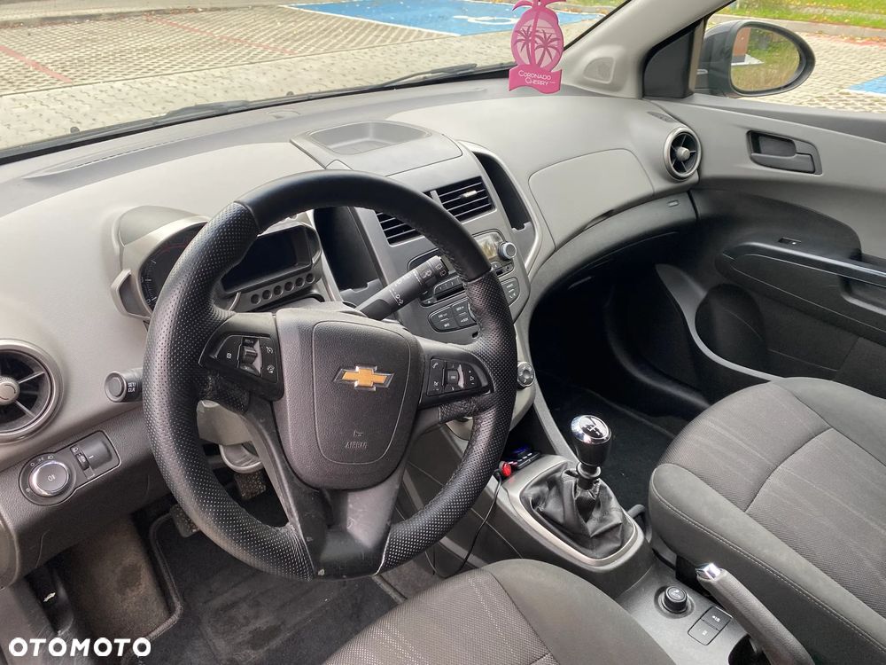 Chevrolet Aveo 1.3 LT - 8
