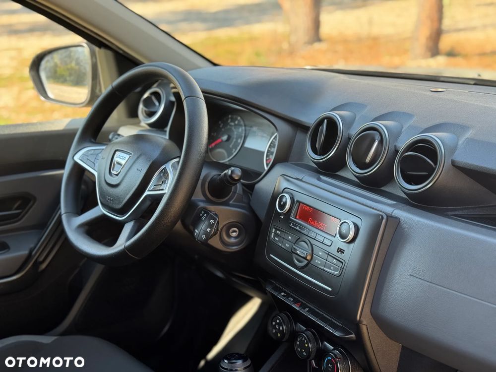 Dacia Duster 1.6 SCe Ambiance S&S - 33
