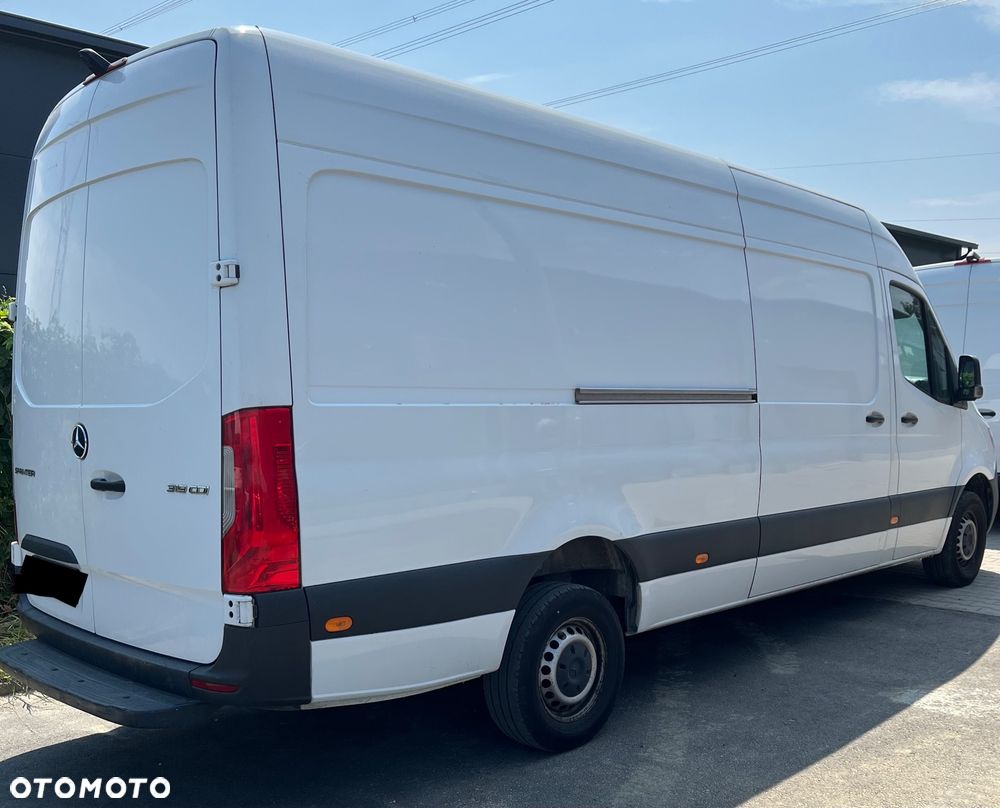 Mercedes-Benz SPRINTER - 3