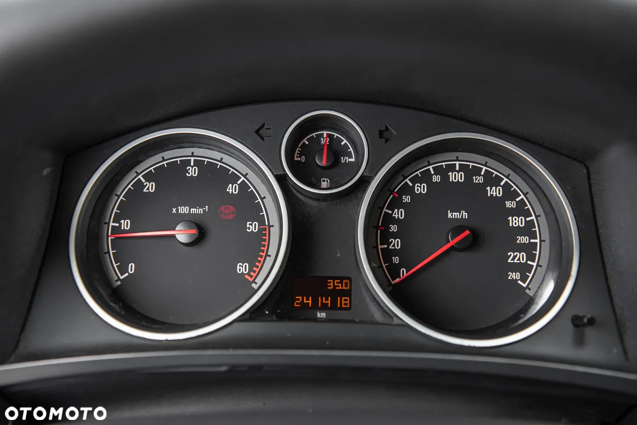 Opel Zafira - 18