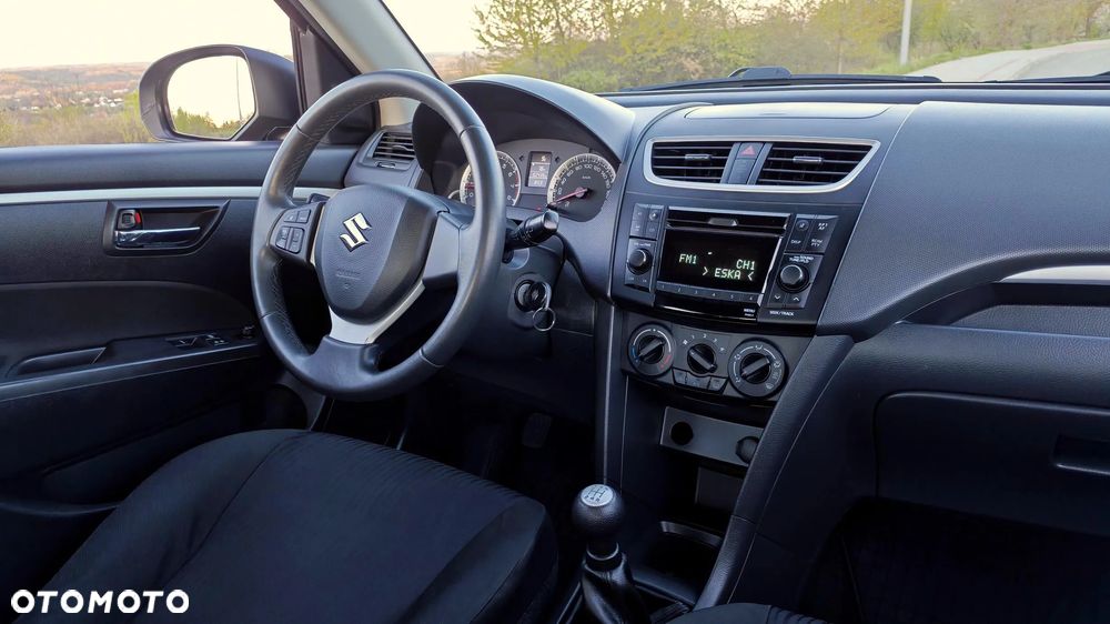 Suzuki Swift 1.2 Club - 28