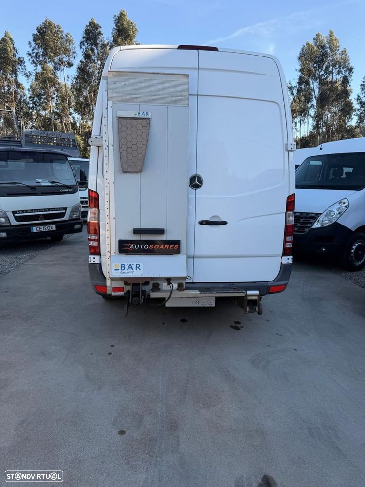 Mercedes-Benz Sprinter 313 c/ Plataforma - 8