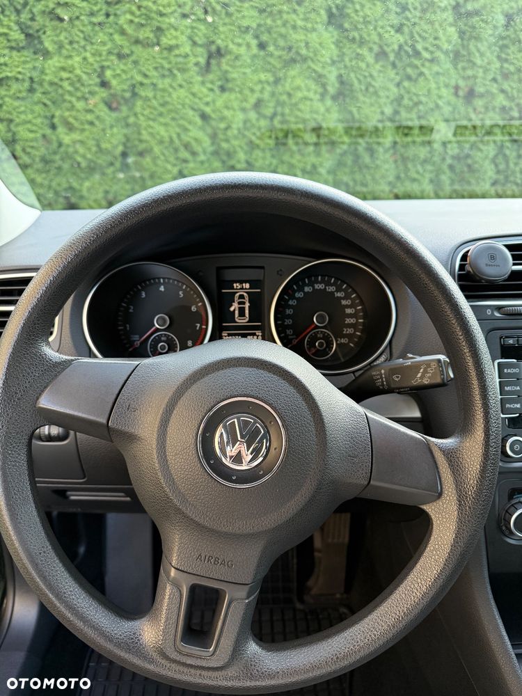 Volkswagen Golf - 11