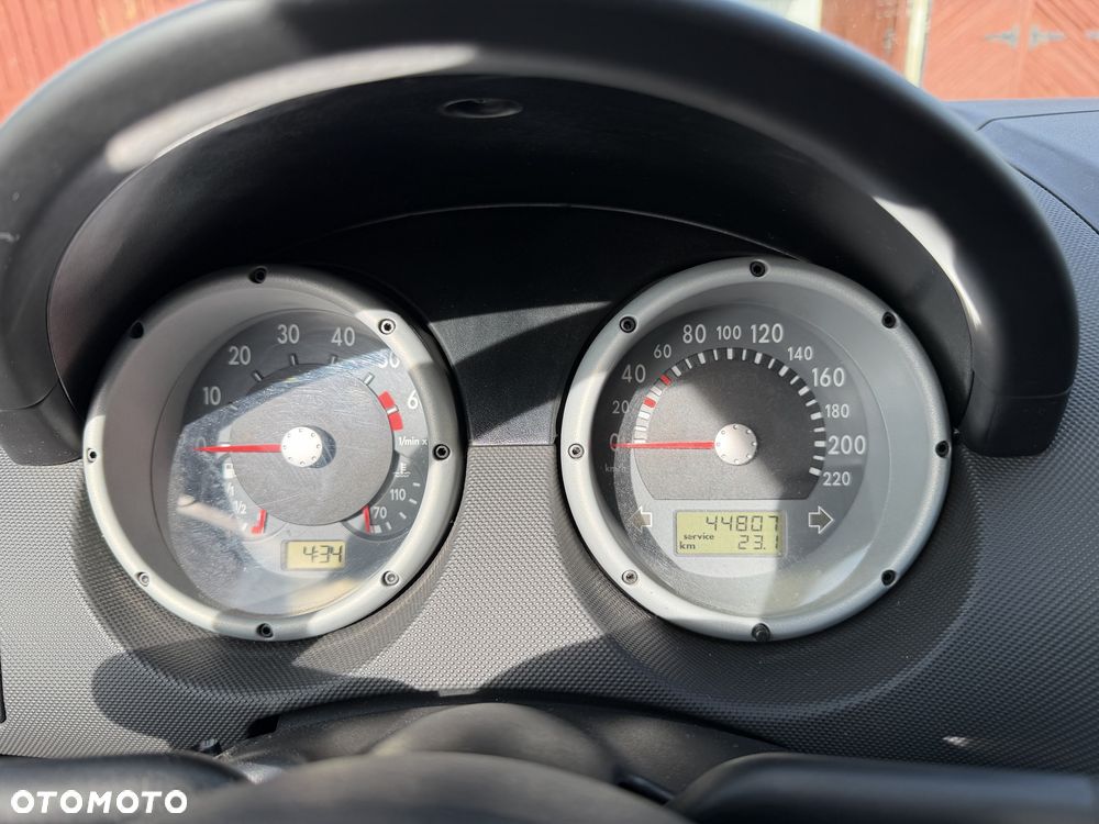 Volkswagen Polo - 5