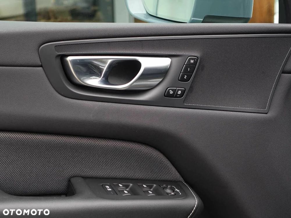 Volvo XC 60 - 26