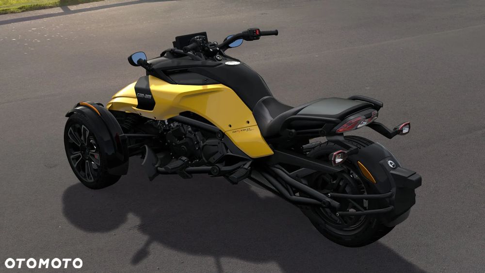 Can-Am Spyder - 7