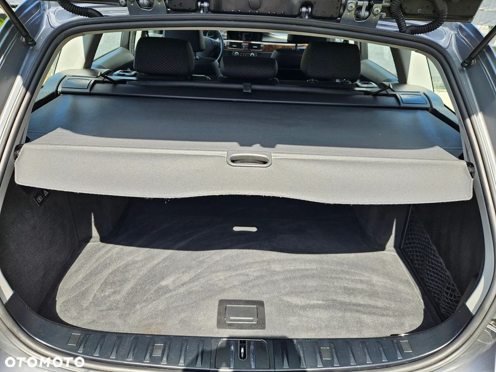 BMW Seria 3 320i Edition Exclusive - 13