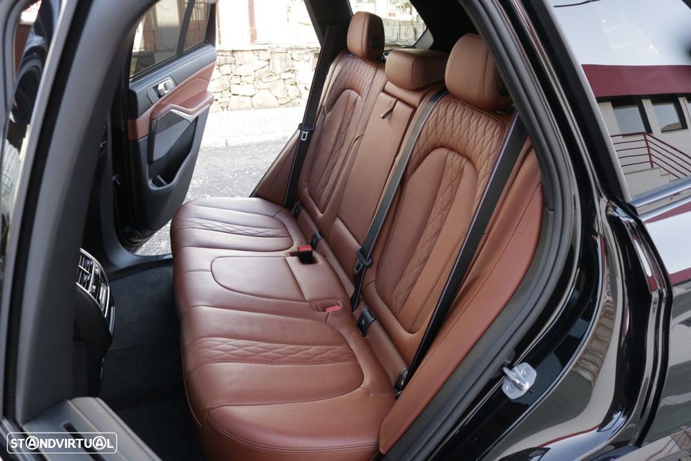 BMW X5 50 e xDrive Pack M Desportivo Pro - 35