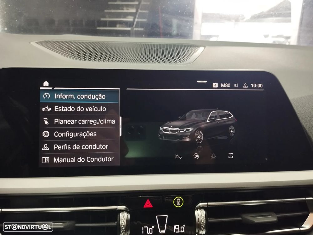 BMW 330 e Touring Line Sport Auto - 31
