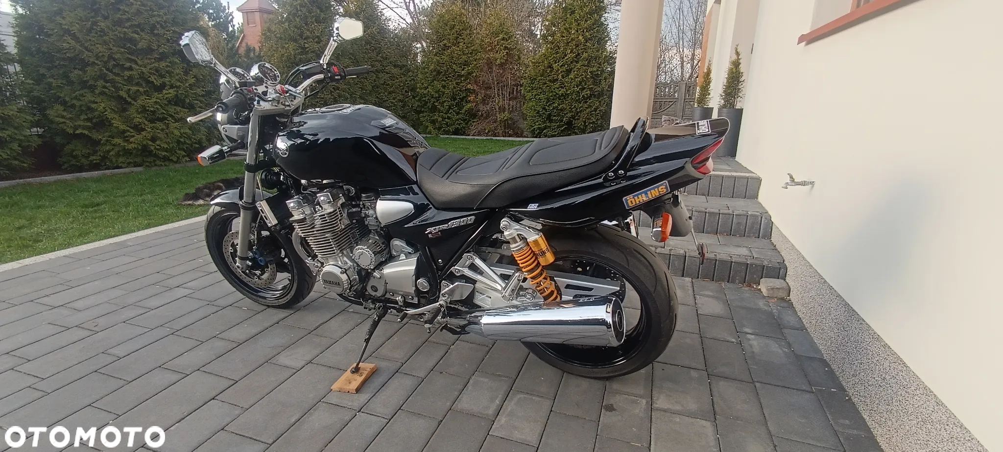 Yamaha XJR - 4