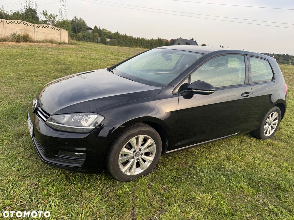 Volkswagen Golf - 1
