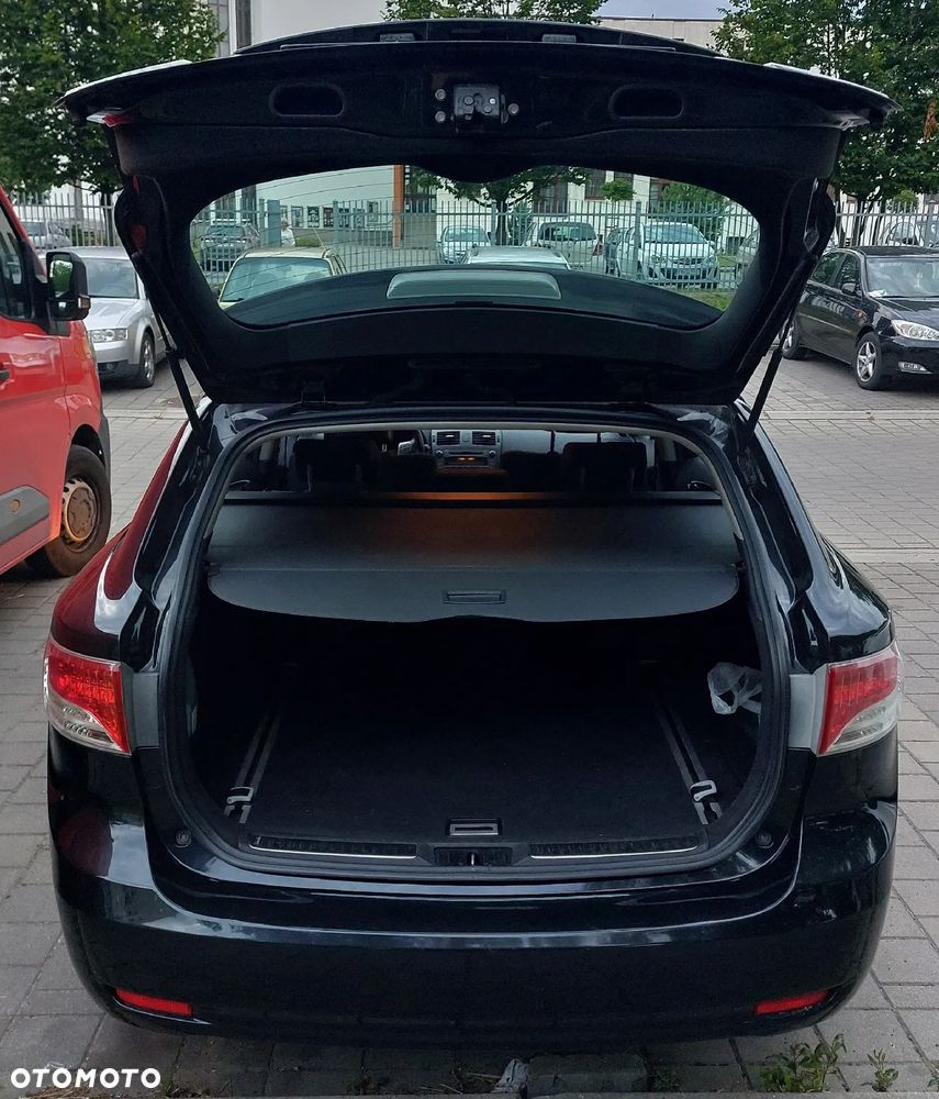 Toyota Avensis 1.8 Life - 4