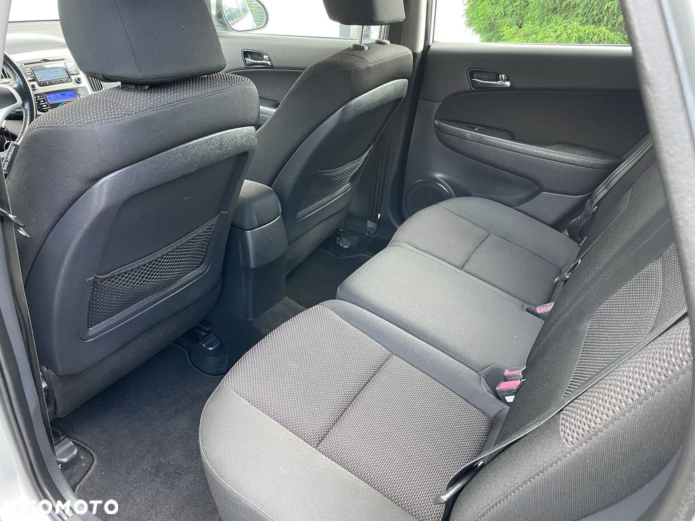 Hyundai i30 1.6 Comfort - 7