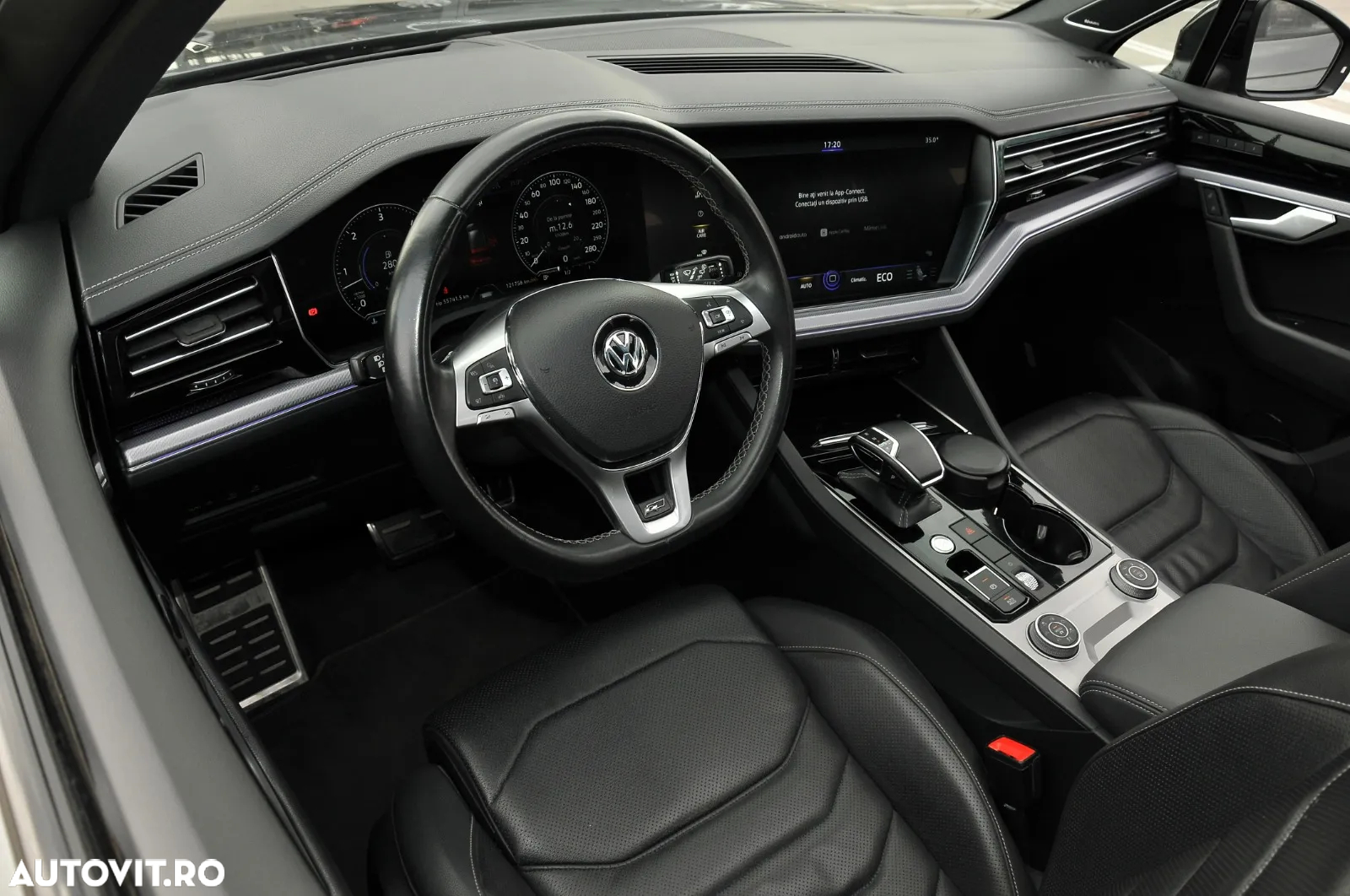 Volkswagen Touareg V6 TDI 4MOTION R-Line - 29