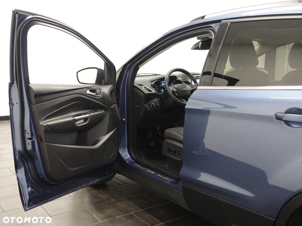 Ford Kuga - 17