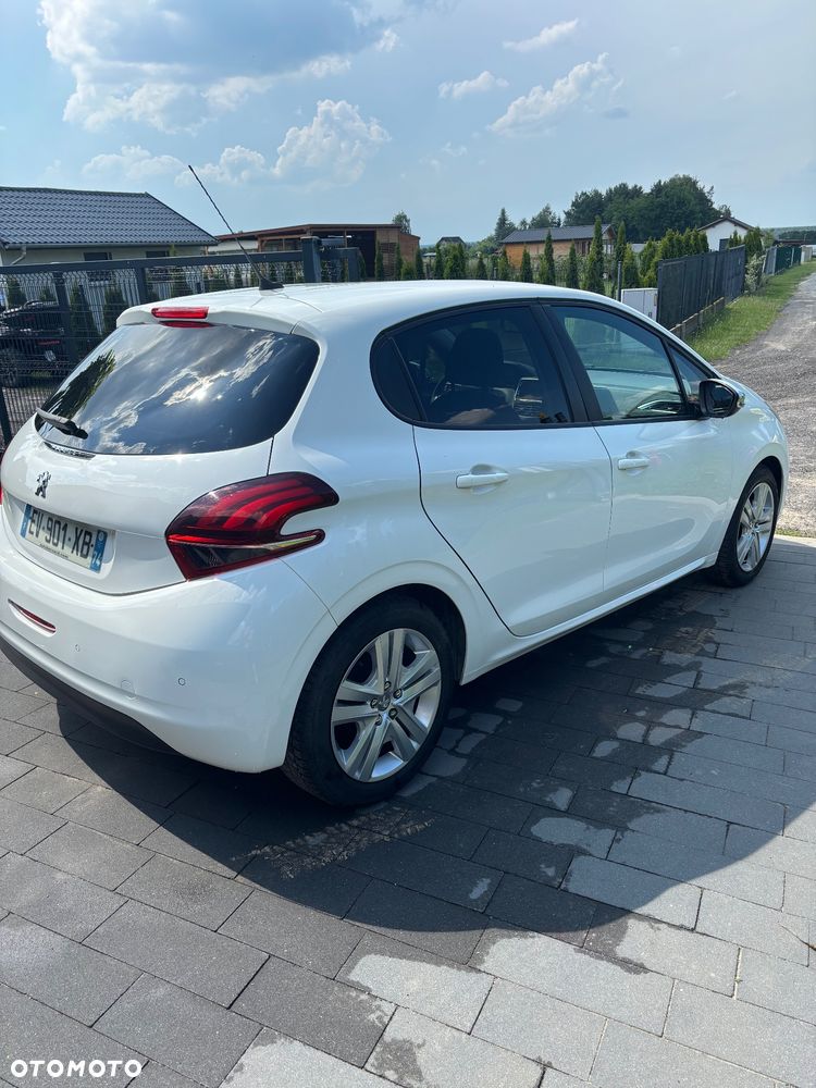 Peugeot 208 1.2 PureTech Style - 4