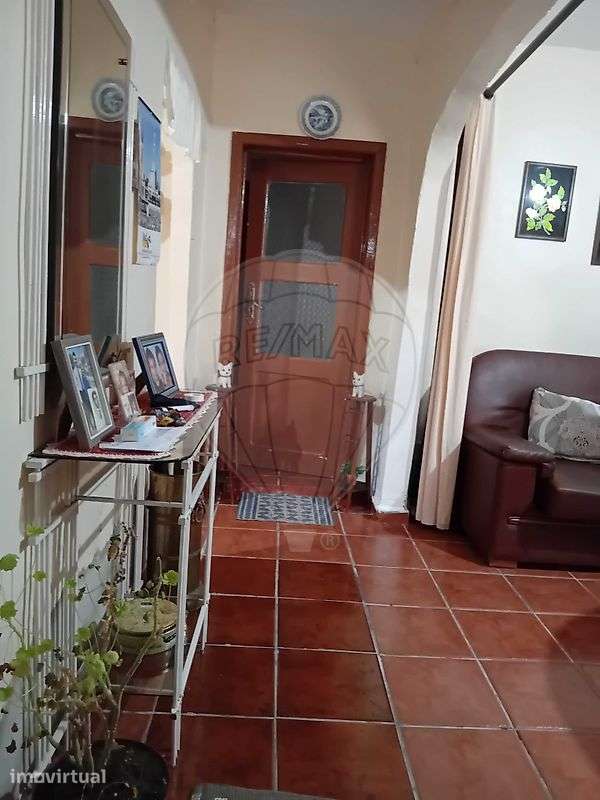 Moradia T2 para venda - Grande imagem: 2/8