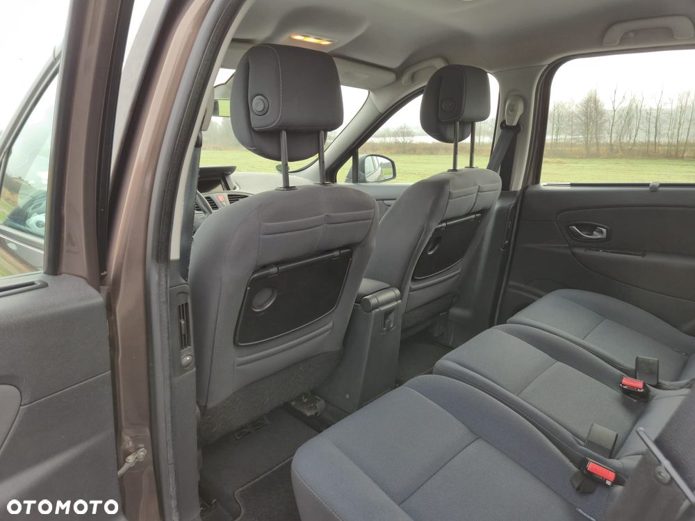 Renault Scenic 1.6 16V 110 Dynamique - 12