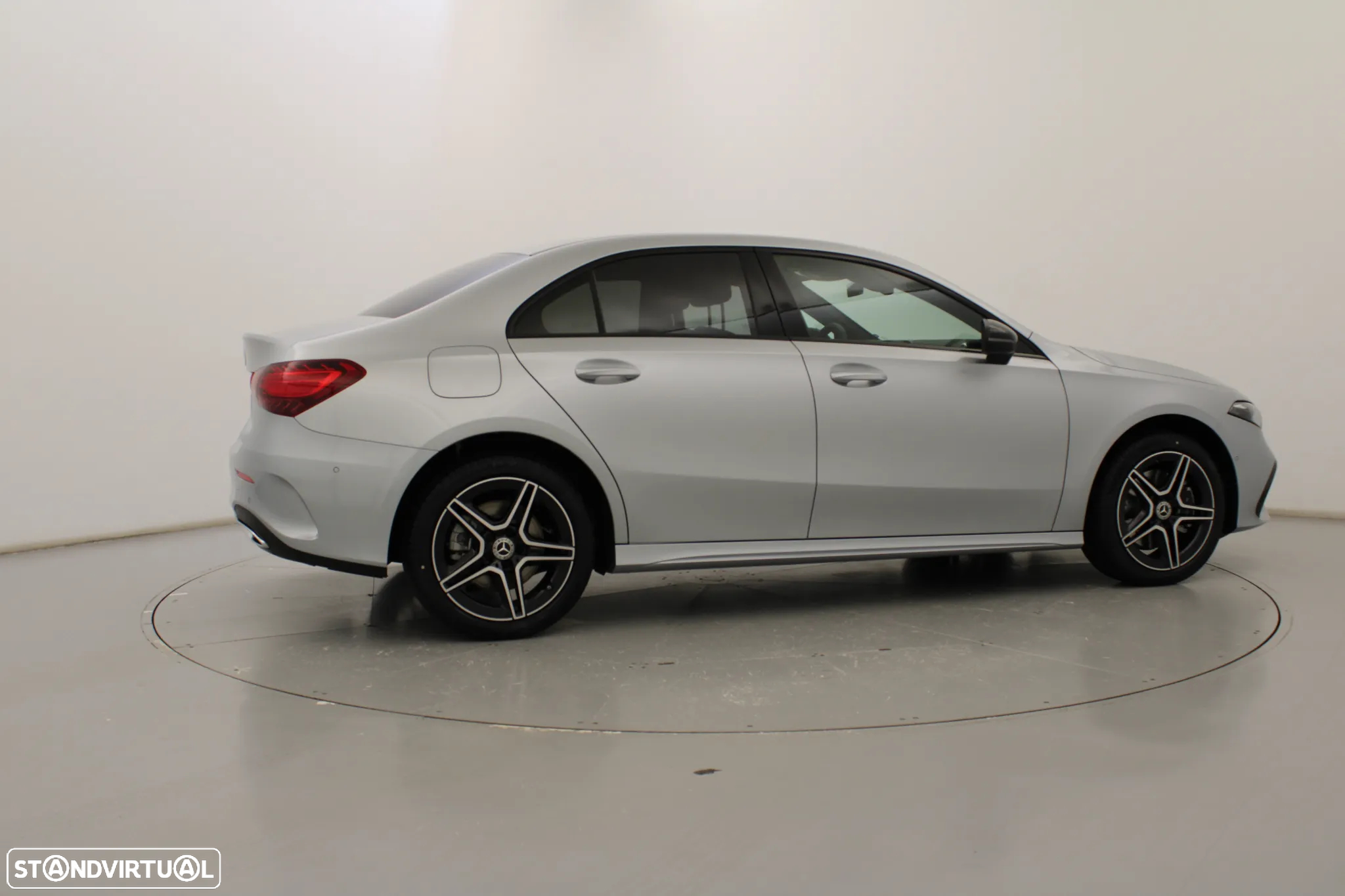 Mercedes-Benz A 250 Limousine e - 5