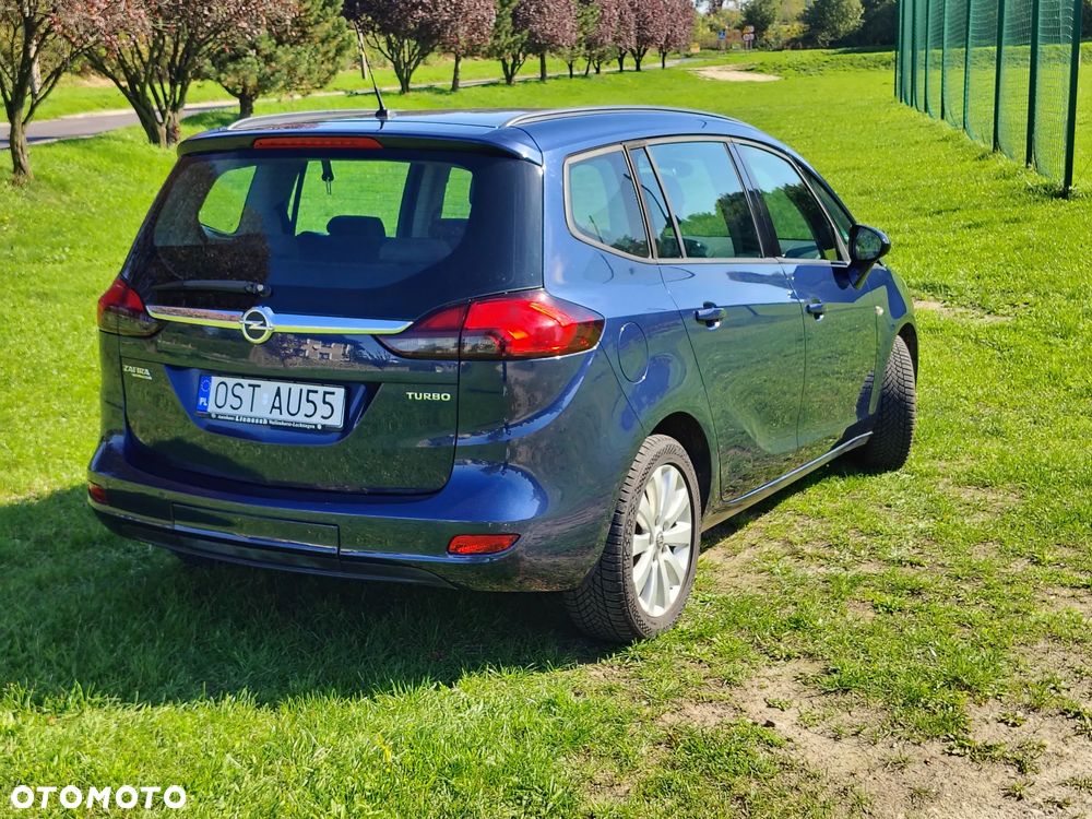 Opel Zafira - 11
