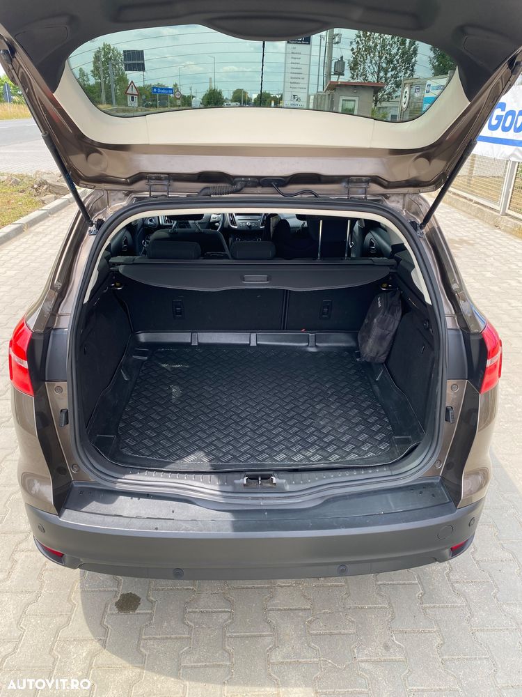 Ford Focus - 8