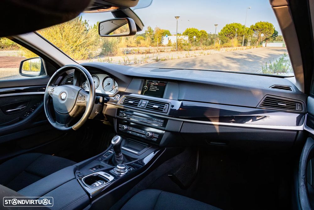 BMW 520 d EfficientDynamics - 12