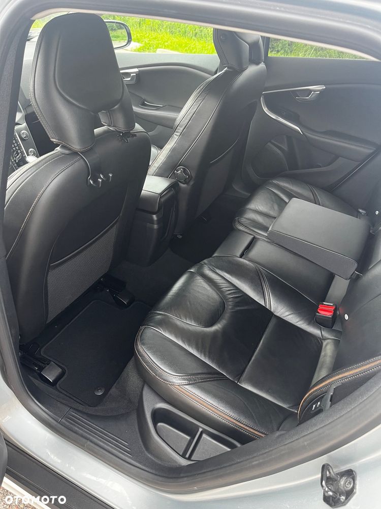 Volvo V40 D3 Summum - 21