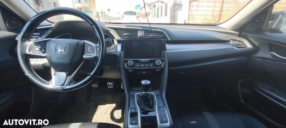 Honda Civic 1.5 VTEC Turbo Elegance Navi - 17