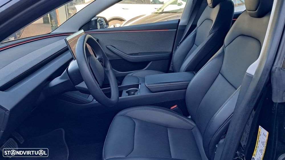 Tesla Model 3 Standard Range Plus RWD - 4