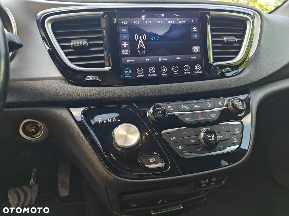 Chrysler Pacifica - 14