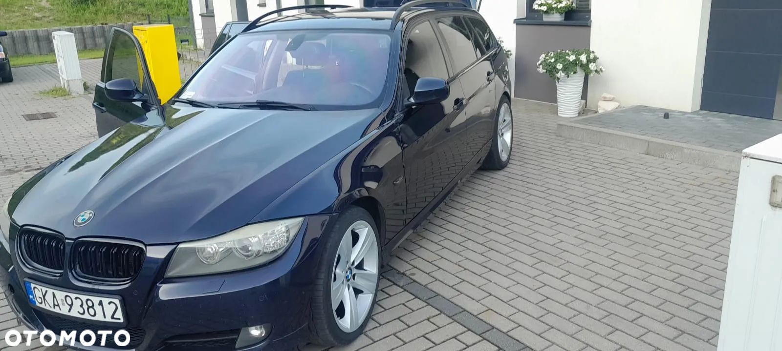 BMW Seria 3 318d Touring - 1