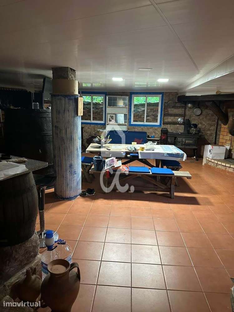 Moradia T3 com Terraço, Jardim, Terreno e Garagem em Almalaguês - Grande imagem: 3/9