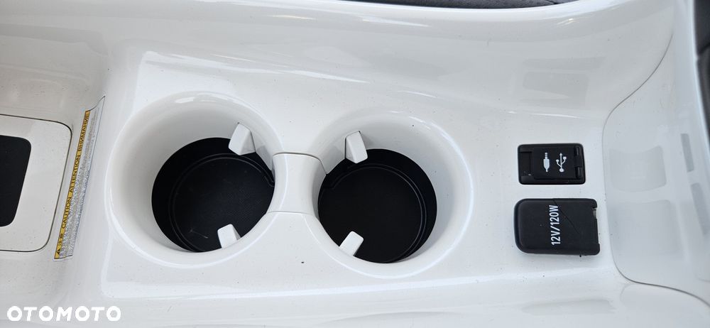 Toyota Prius Hybrid Executive - 31