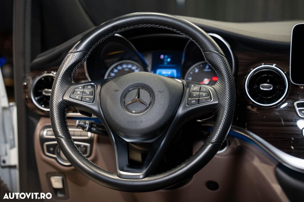 Mercedes-Benz V 300 d Combi Compact 237 CP AWD 9AT - 23