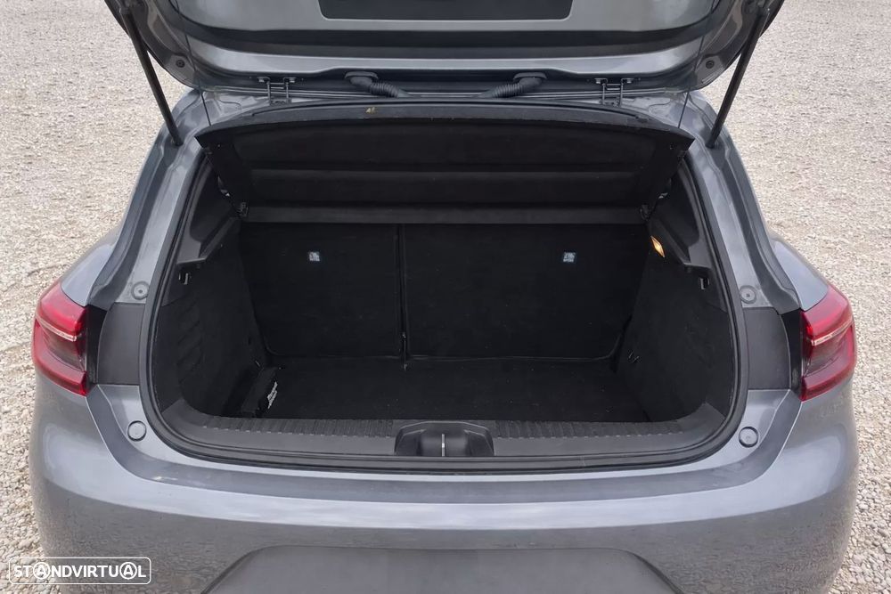 Renault Clio 1.0 TCe Evolution - 32