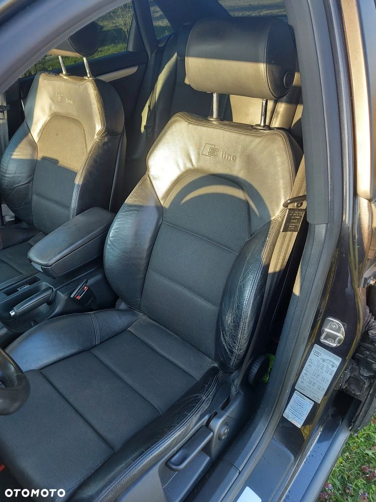 Audi A4 Limousine 2.0 TDI DPF S line Sportpaket (plus) - 8