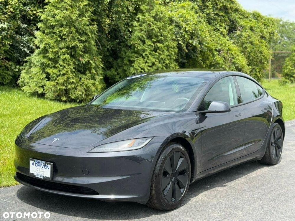 Tesla Model 3 Langstreckenbatterie Allradantrieb Dual Motor - 2