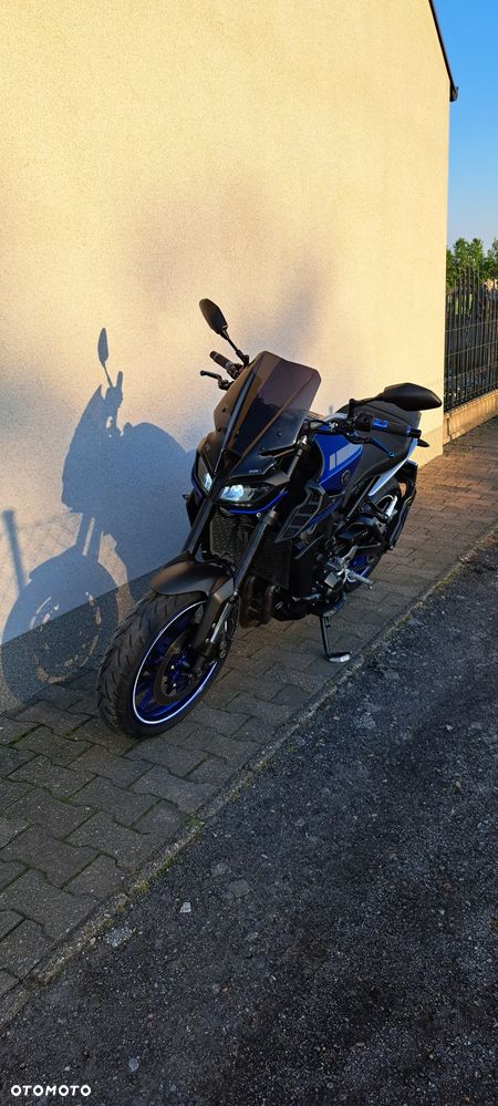 Yamaha MT - 8