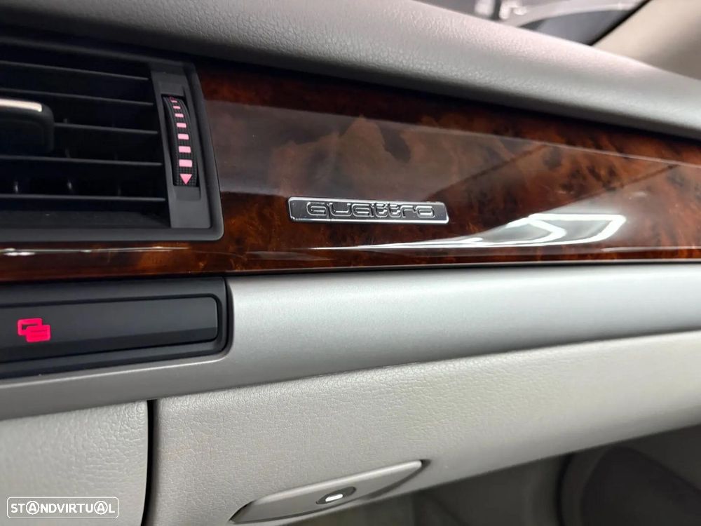 Audi A8 3.0 TDI V6 quattro Tiptronic - 29