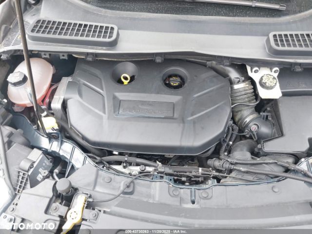 Ford Escape 2.0 EcoBoost AWD Titanium - 17