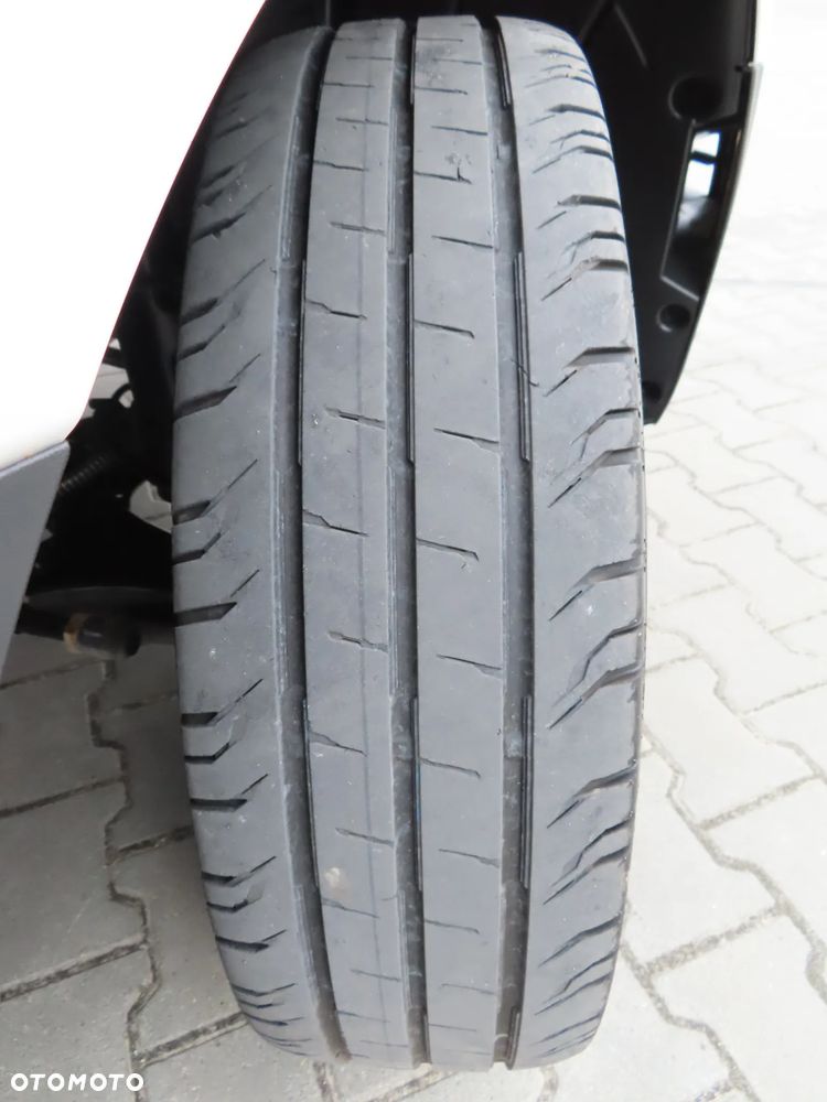 Iveco DAILY 50C18 DOKA Brygadowy MIXTO Dubel 7-Mio Os.+838 Kg Ład. Skrzynia Ładunkowa 3514 mm, Rozstaw Osi 4490 mm, DMC 3500 Kg, Kat. Prawa Jazdy B, Tylne Koła Bliźniacze WZMACNIANY, HAK 3500 Kg, Tempomat, Asystent Jazdy Stan Wizualny I Techniczny JAK NOWY Gotowy Dostępny OKAZJA POLECAM - 11