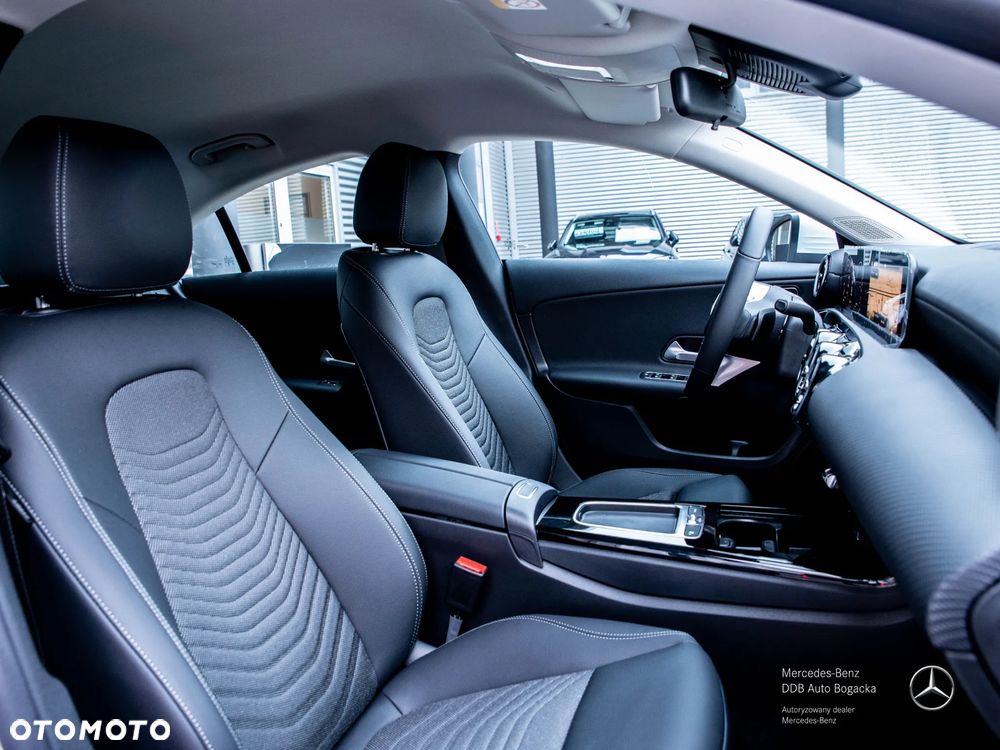 Mercedes-Benz CLA 250 e PHEV 8G-DCT - 6