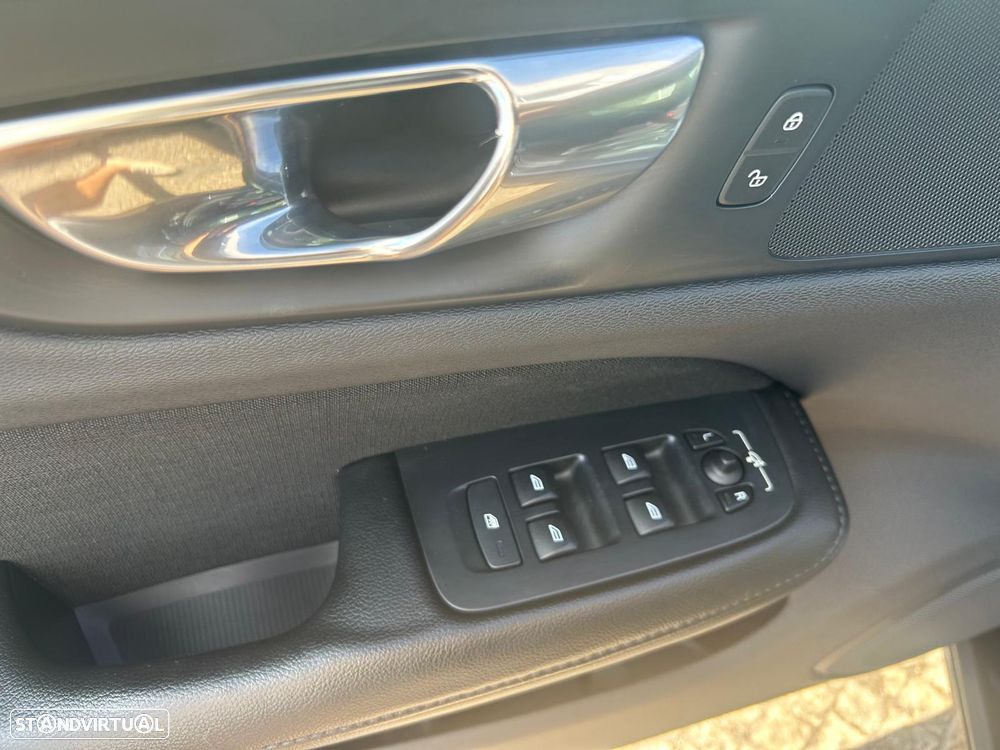 Volvo V60 2.0 T6 AWD TE Inscription Expression - 12