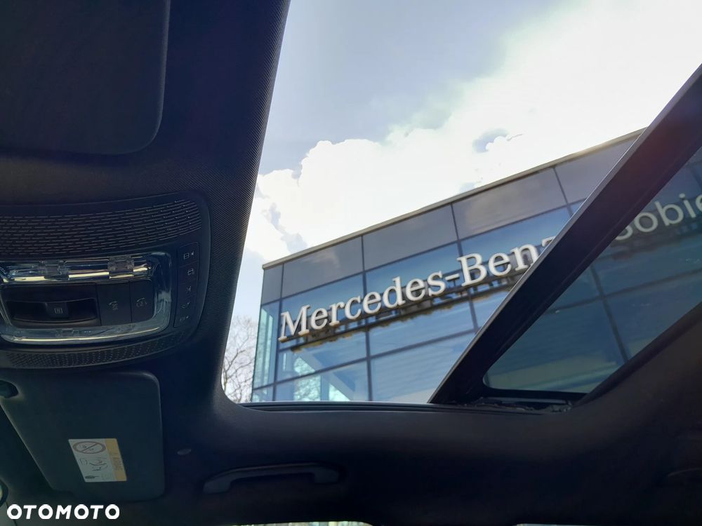 Mercedes-Benz GLB - 17