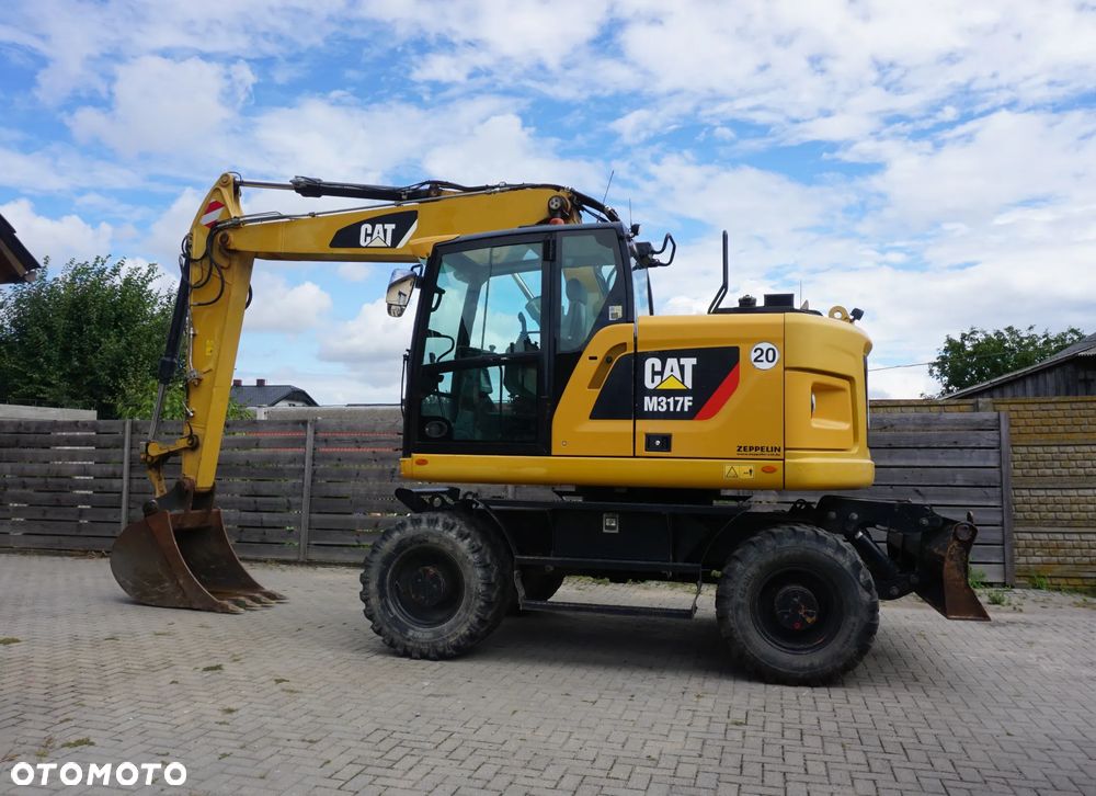 Caterpillar CAT M 317 F - 9