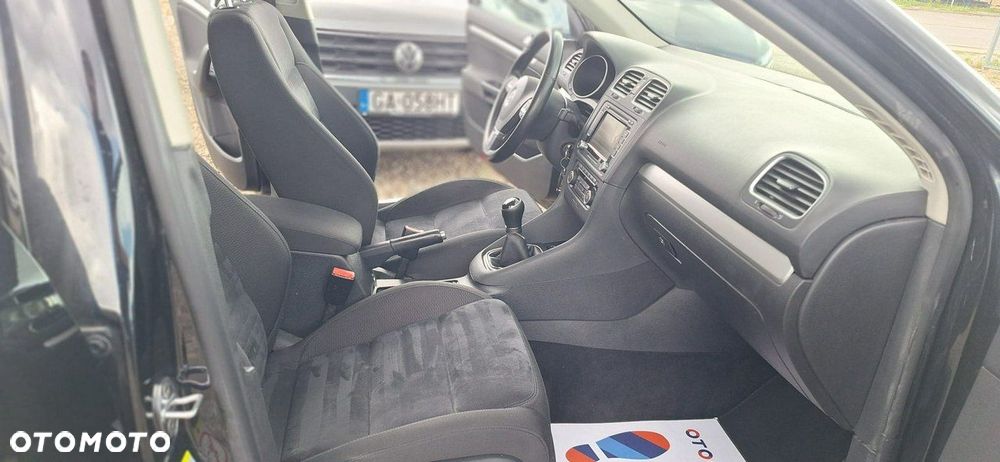 Volkswagen Golf - 11