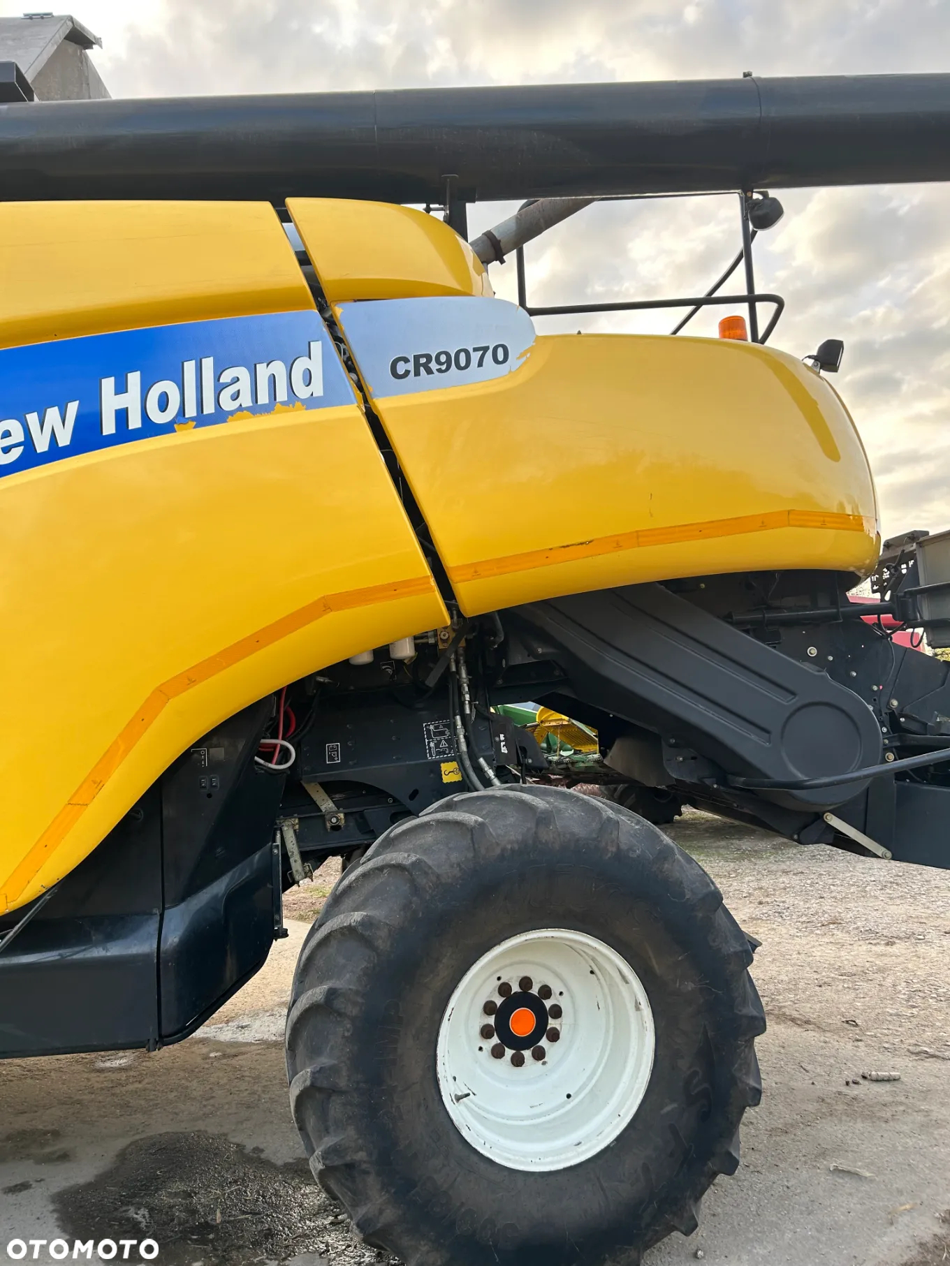 New Holland CR9070 ELEVATION - 7