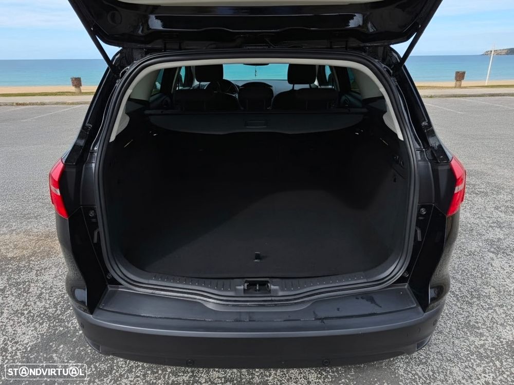 Ford Focus 1.0 EcoBoost Titanium - 12