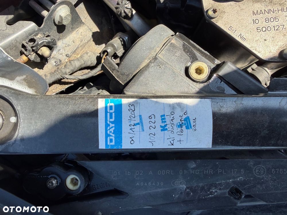 Volkswagen Golf 1.6 TDI BlueMotion Technology Allstar - 10